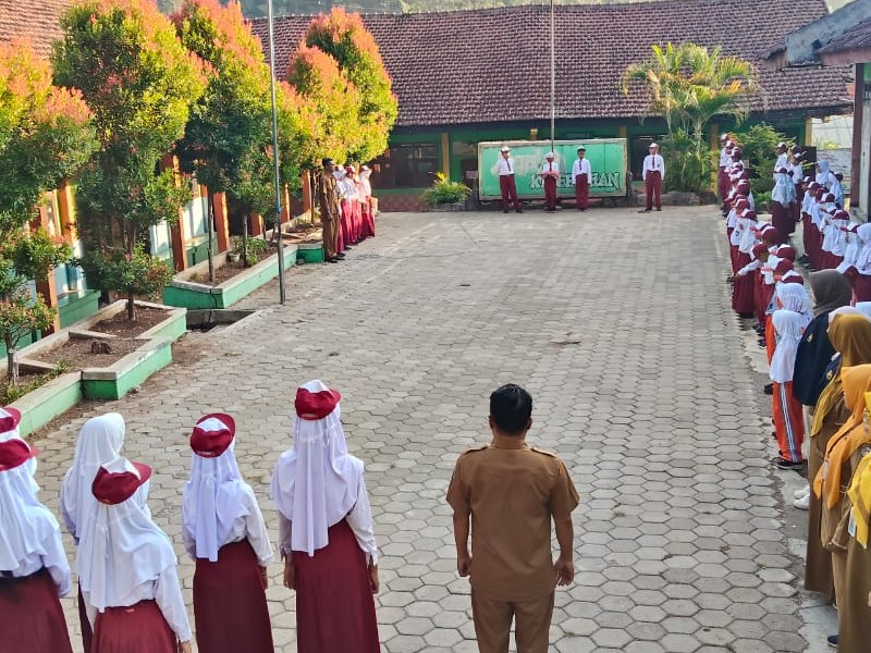 UPACARA BENDERA